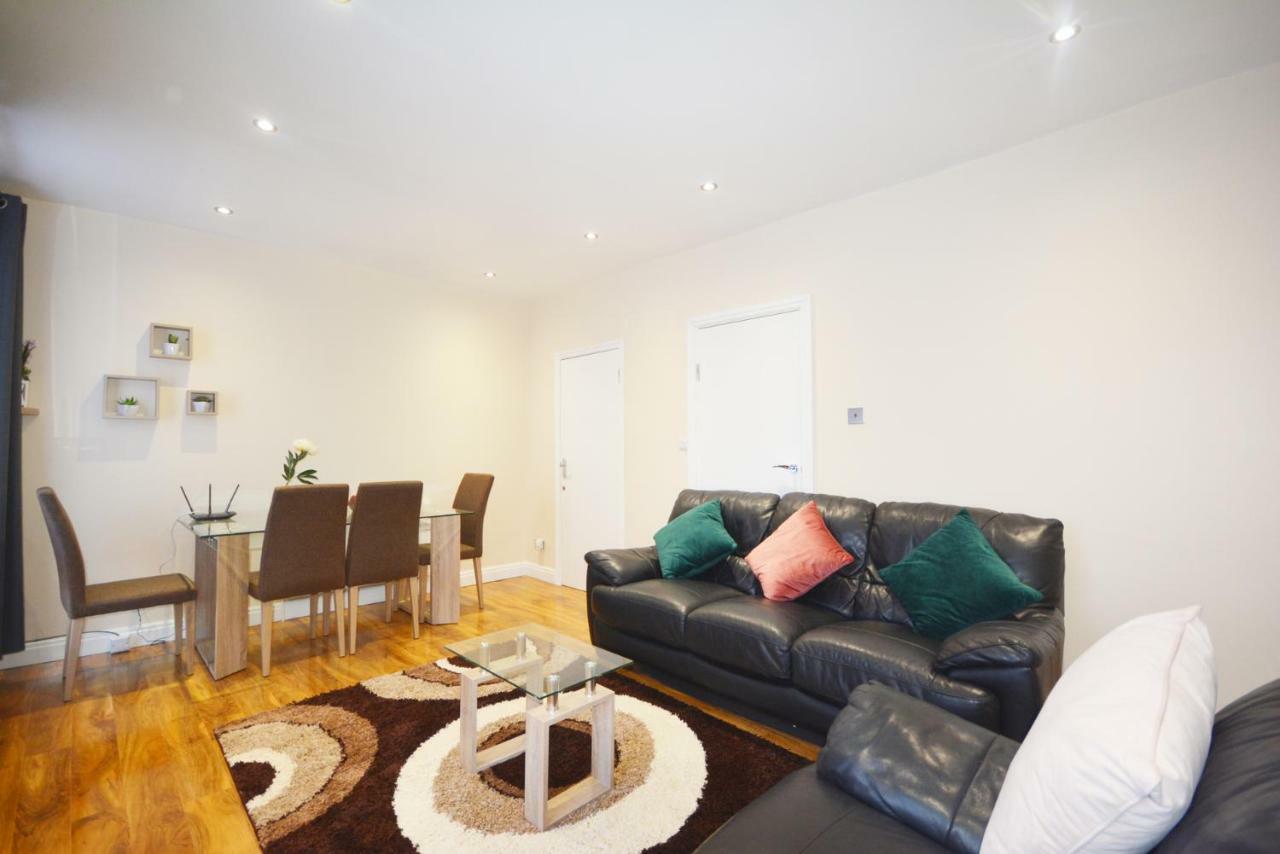 Modern 4 Bedroom Apartment
