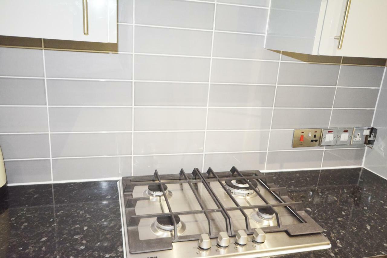 Modern 4 Bedroom Apartment London