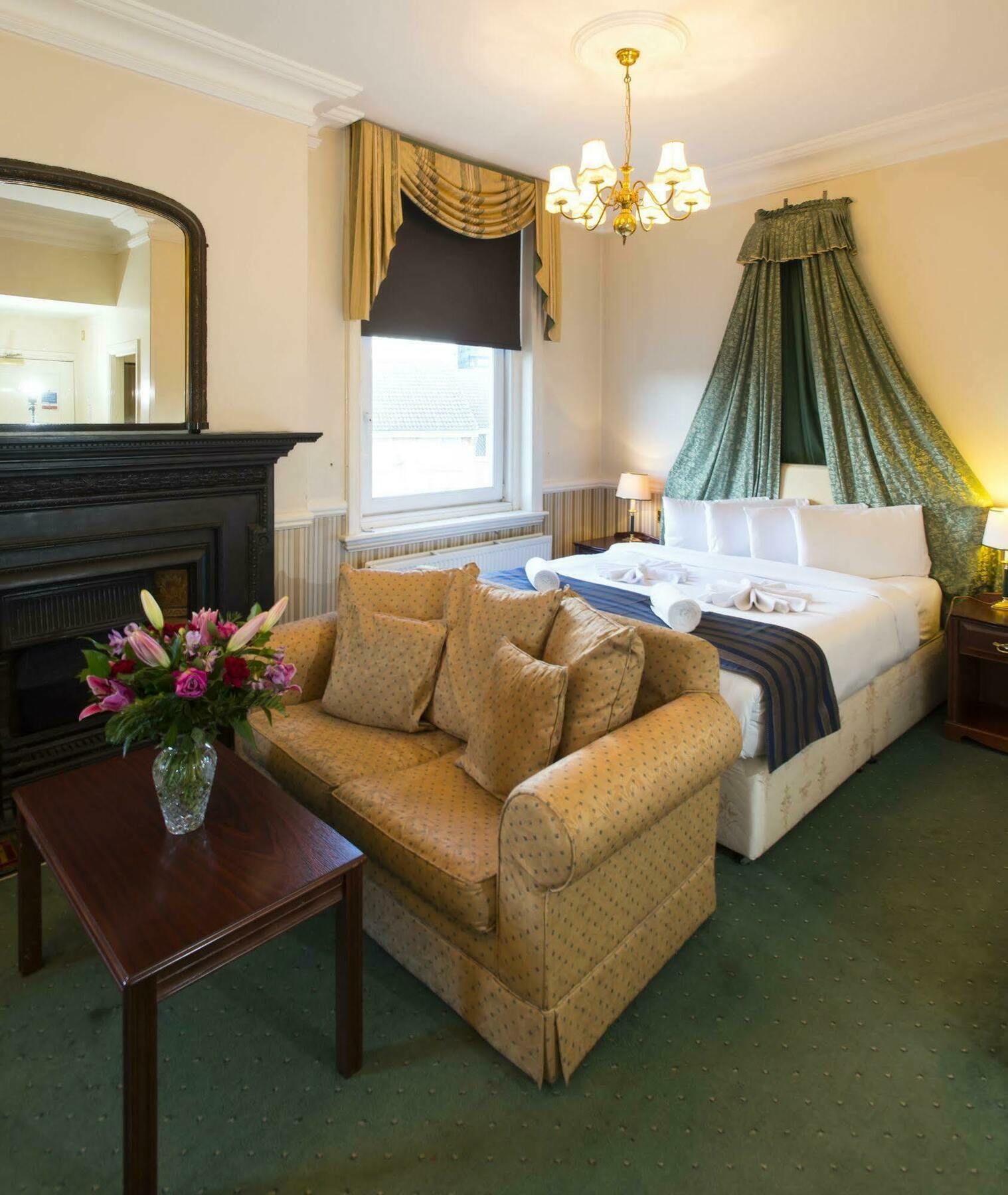Brit Elephant Castle Hotel Londres