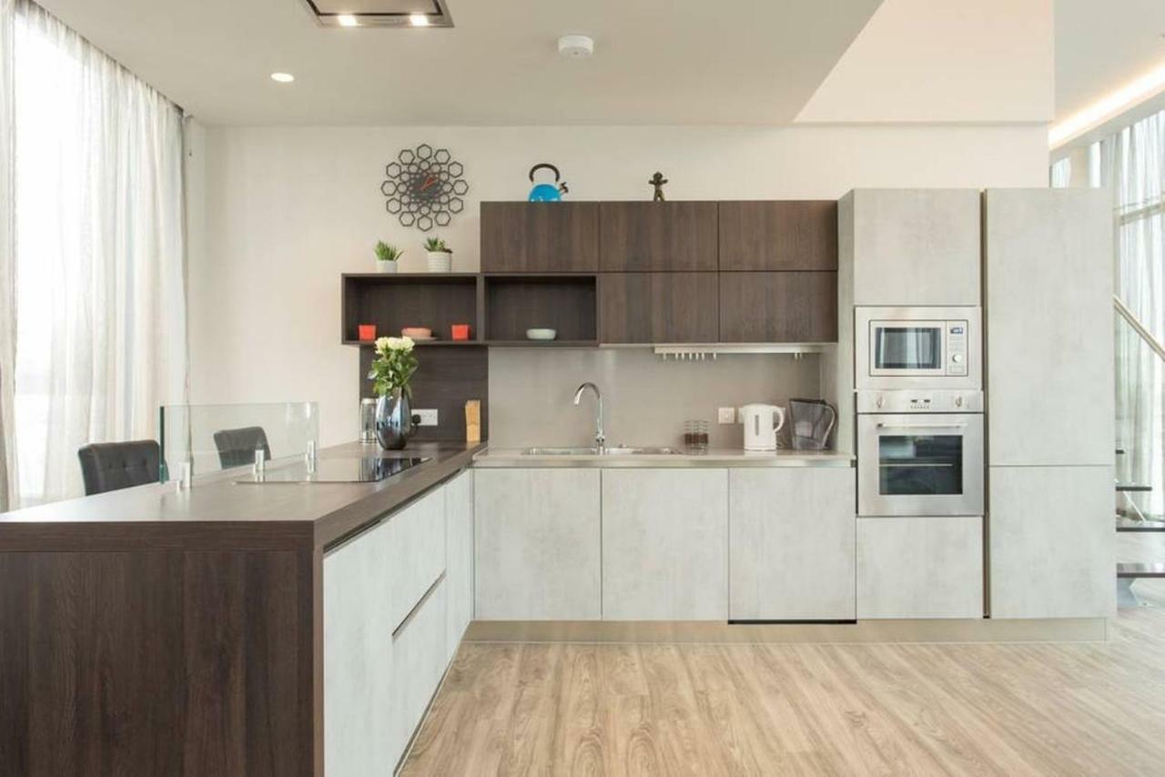 Luxury En-suite Double Room/ W Roof Terrace & Netflix Séjour chez l'habitant *