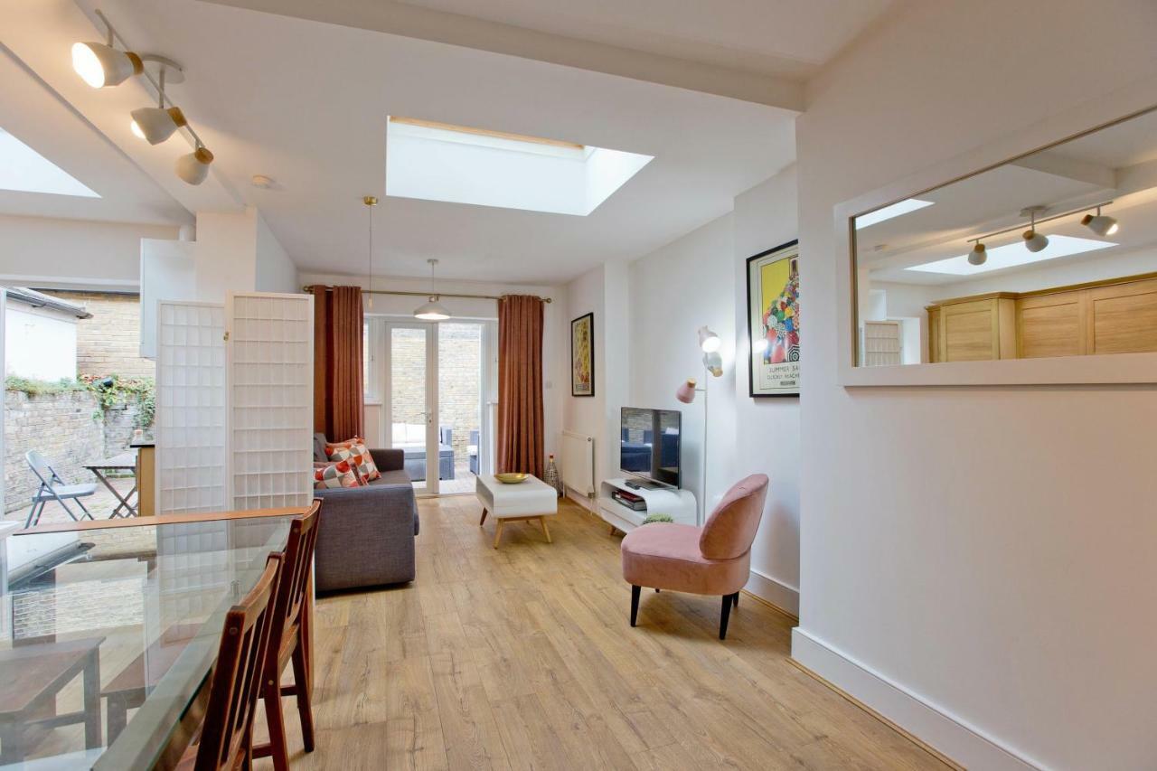 Highbury Fieldway *