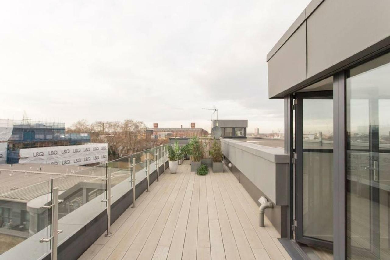 Séjour chez l'habitant Luxury En-suite Double Room/ W Roof Terrace & Netflix *