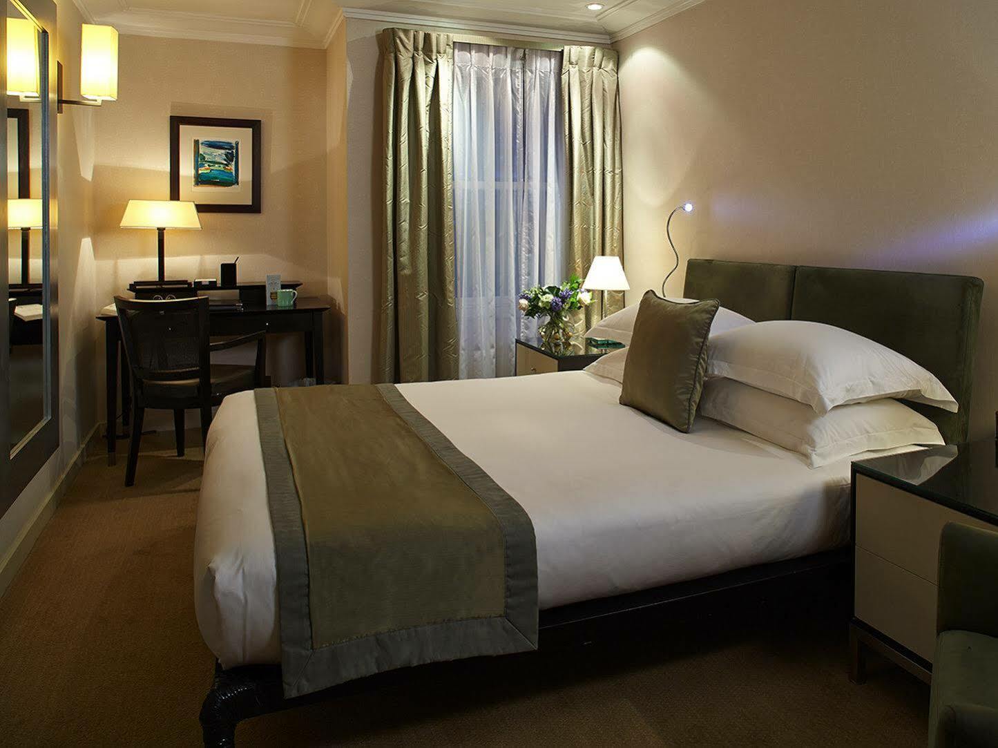Cheval Phoenix House At Sloane Square Apartahotel Londres