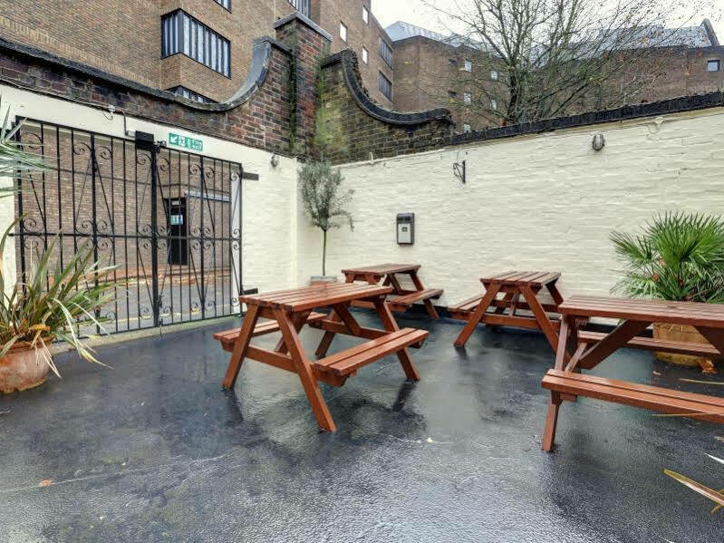 Hostal Publove @ The Steam Engine,waterloo *