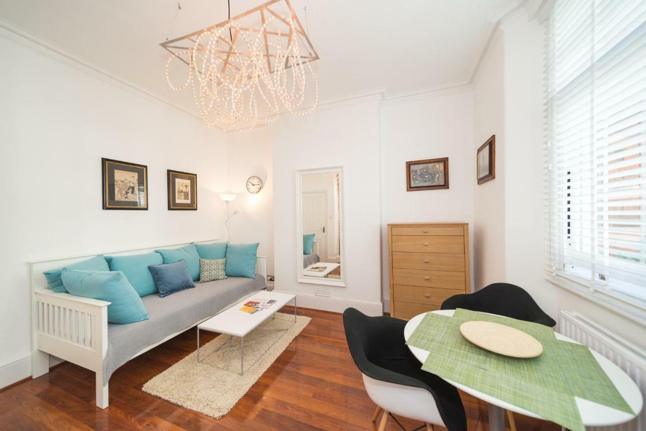 - Great Location * London