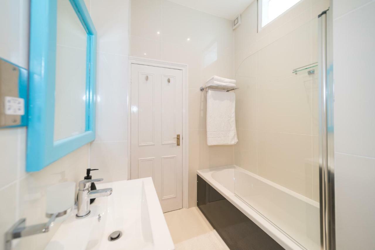 Apartment - Great Location