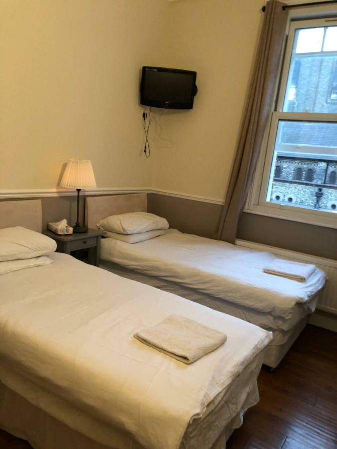 Tourian Lounge Hotel Frühstückspension London