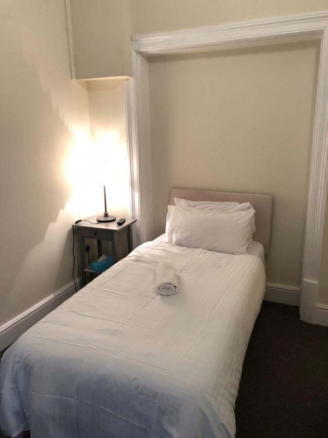 Tourian Lounge Hotel Bed and breakfast 3*