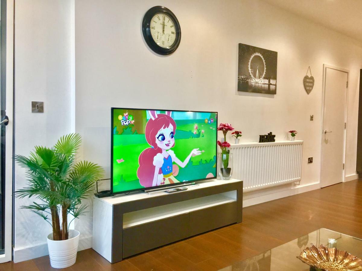 Appartement Excel 2 Bedrooms River View Londres