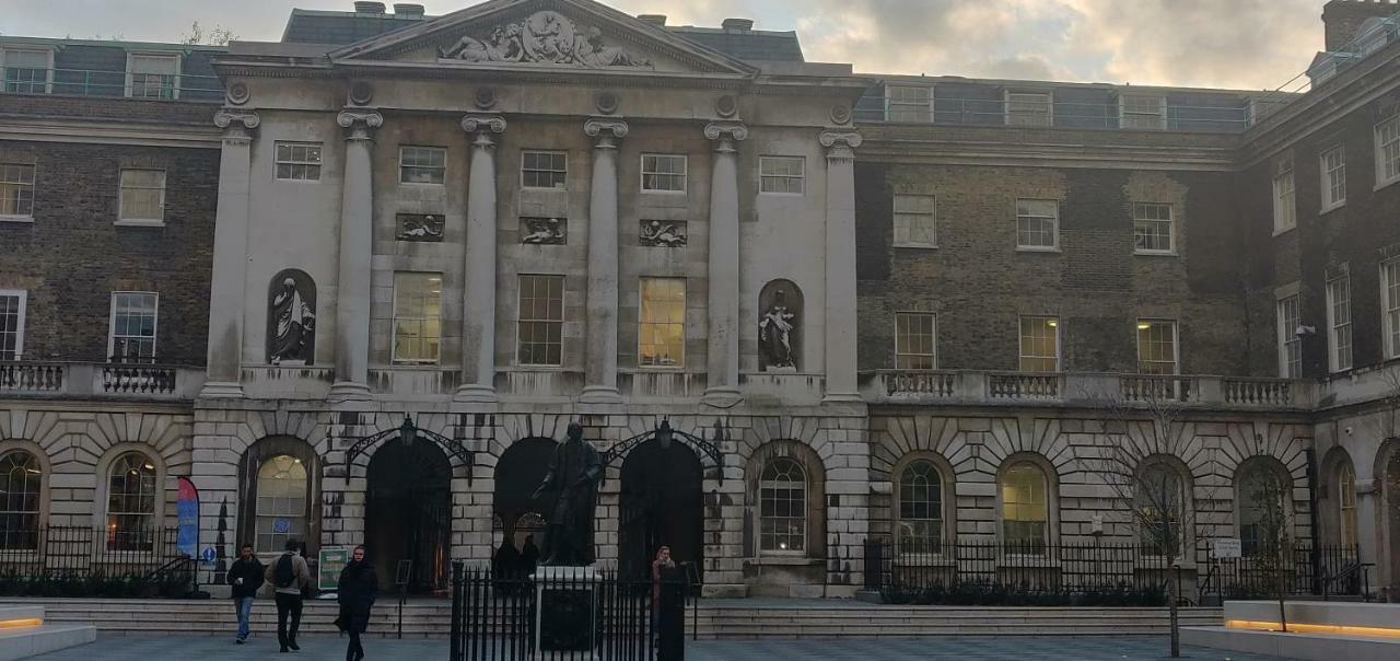 The Hideaway In Londres