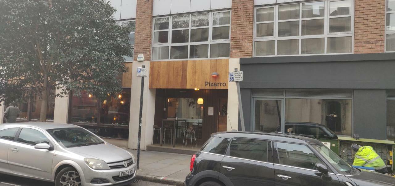 The Hideaway In Londres