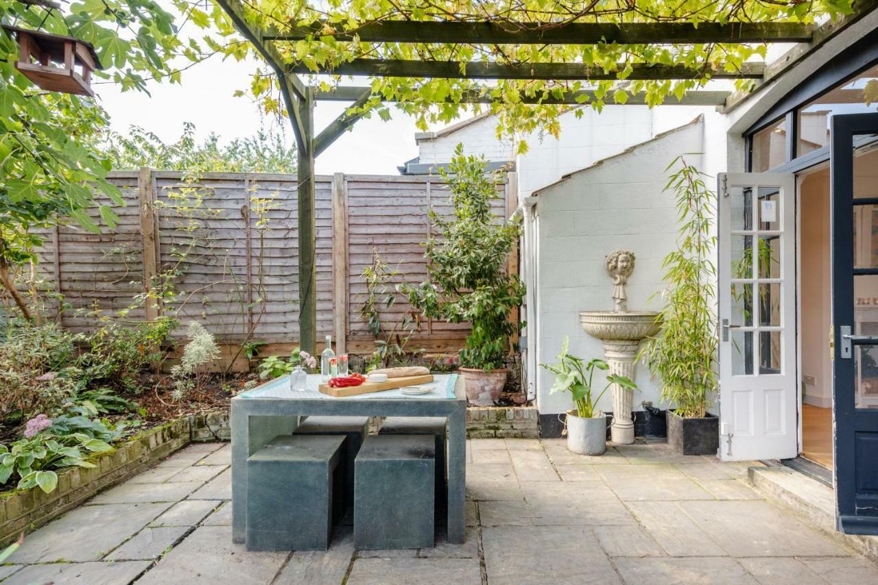 Gorgeous, 4 Bed Victorian House In Dollis Hill Casa de Férias Londres