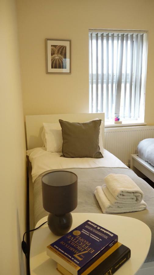 Heathrow Ensuite *