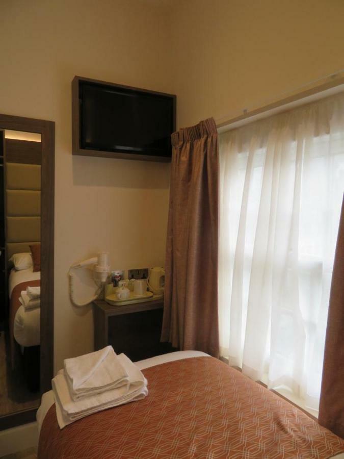 Glendale Hyde Park 3*