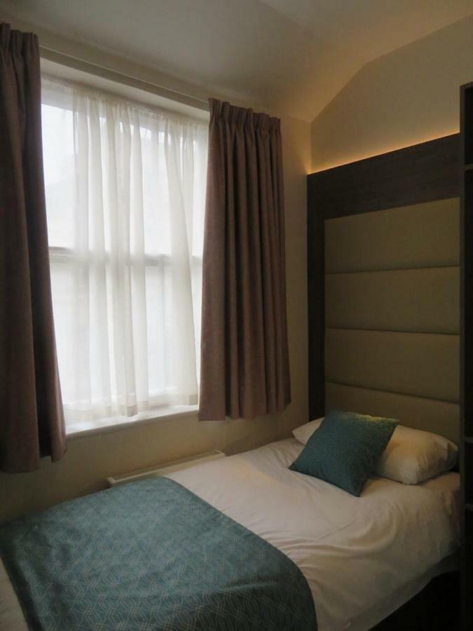 Glendale Hyde Park 3*