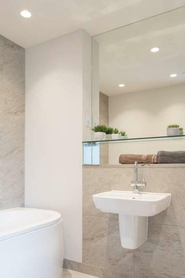 Séjour chez l'habitant Luxury En-suite Double Room/ W Roof Terrace & Netflix *