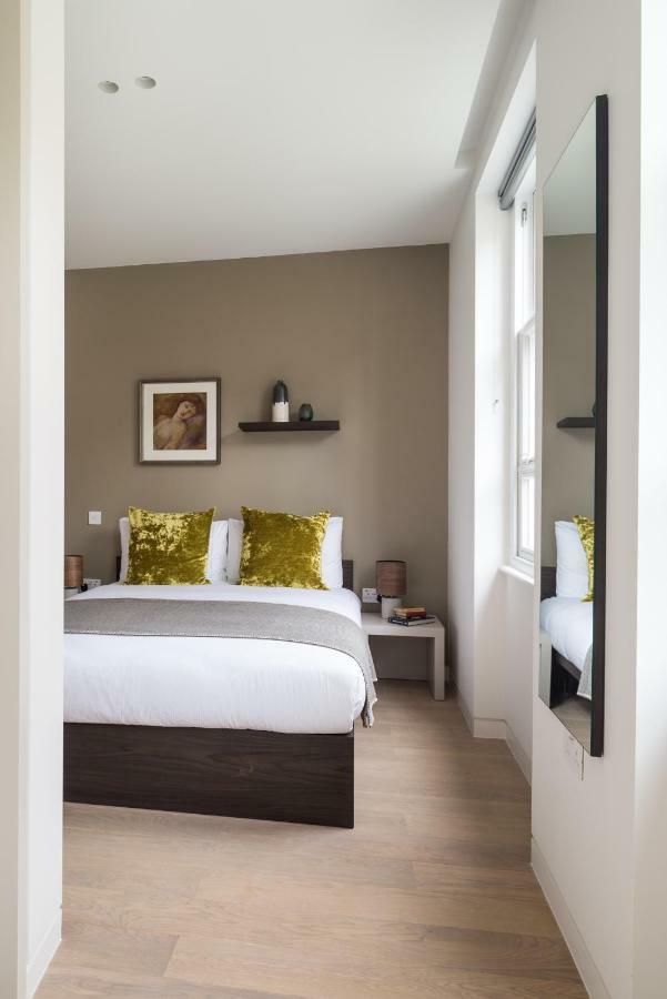 Mirabilis Apartments, Wells Court * Londres
