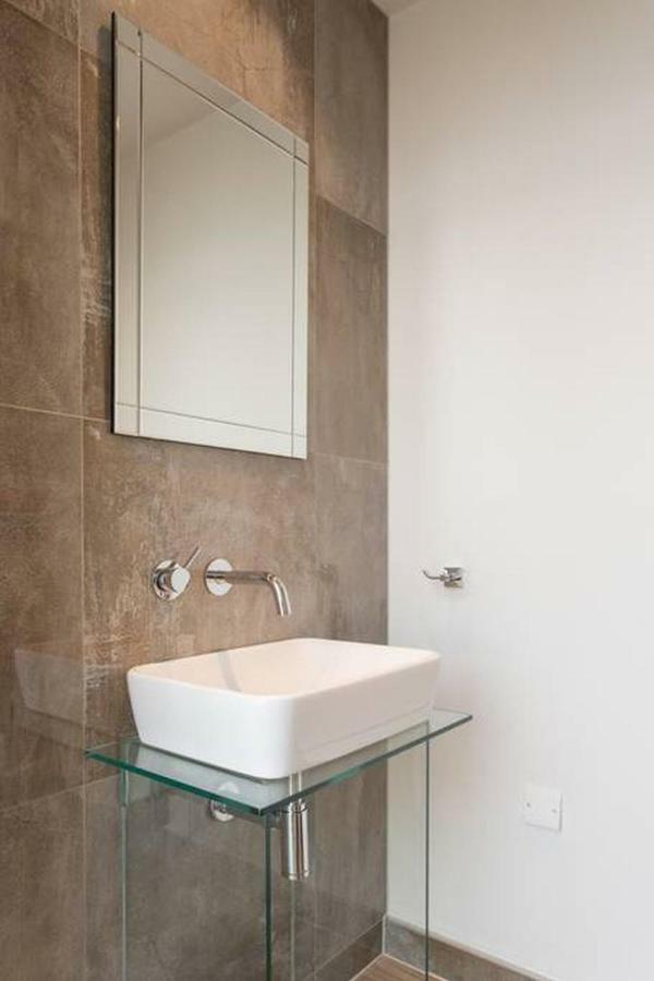 Séjour chez l'habitant Luxury En-suite Double Room/ W Roof Terrace & Netflix