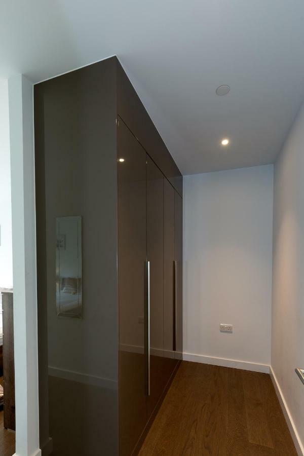 Luxury Apartment *