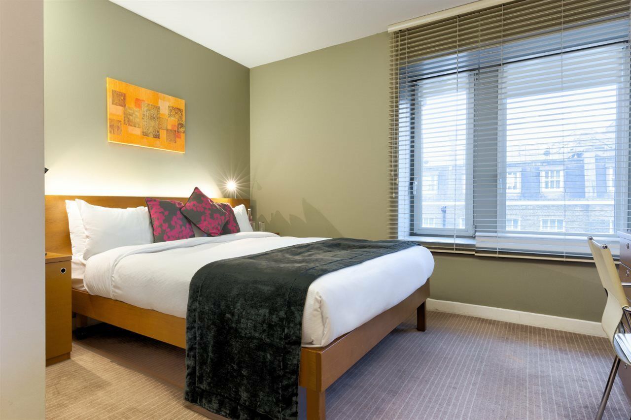 The Memoir Club Hotel Londres