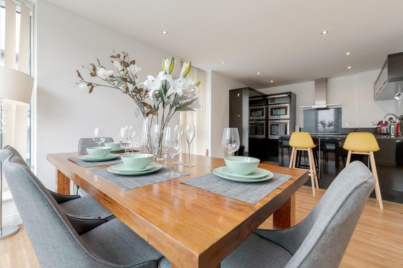 Royal Docks Penthouse Apartment *