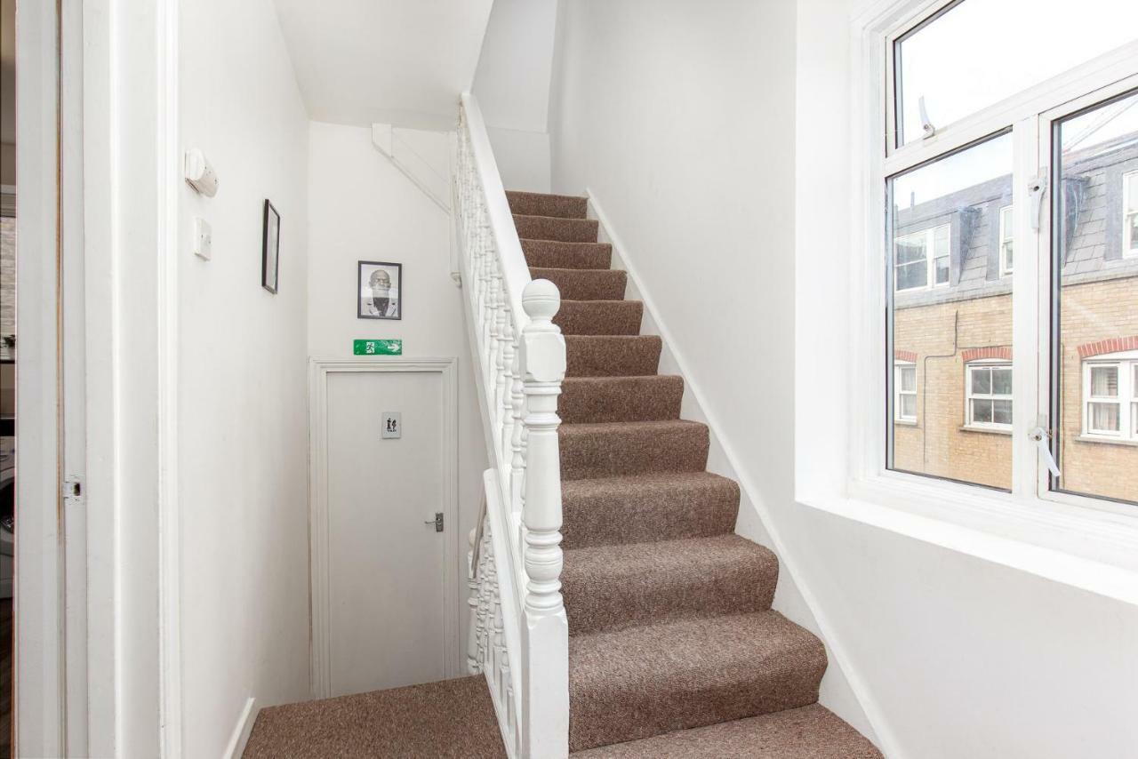 Sidney Street - Deluxe Guest 5 *