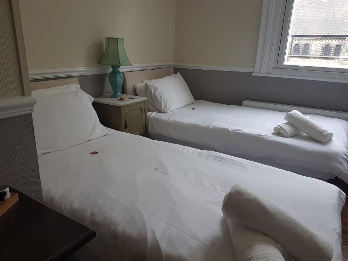 Frühstückspension Tourian Lounge Hotel 3*