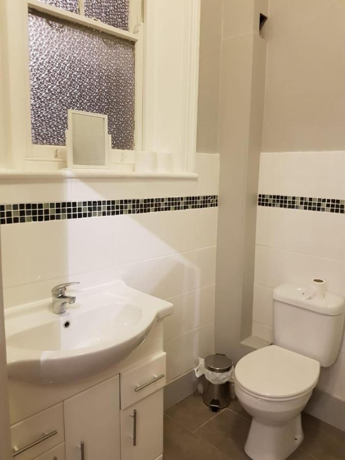 Tourian Lounge Hotel Bed and breakfast 3*