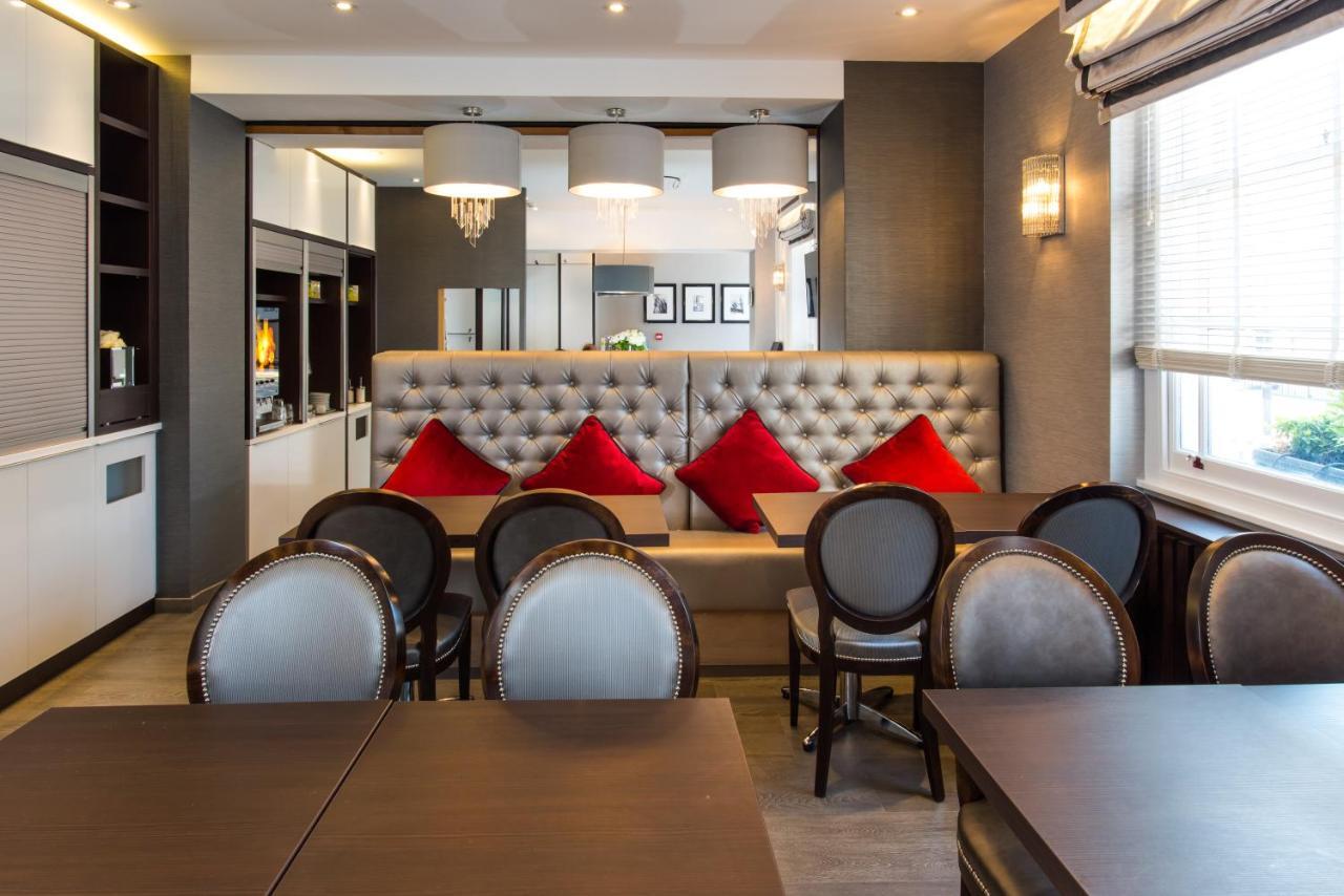 Western Buckingham Palace Rd 3* London