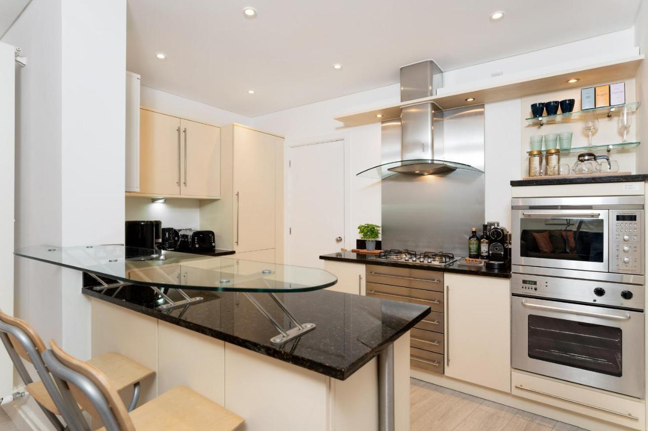 Huge & 3 Bedr, 4 Beds, 2,5 Bath Covent Gdn