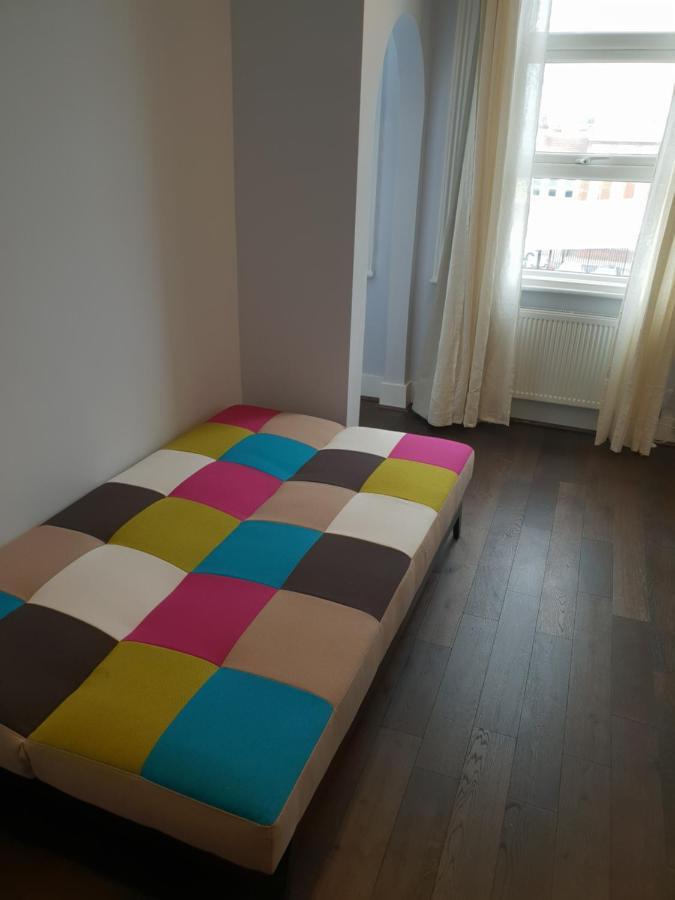 Apartamento Entire Luxurious Flat Sleeps 4 Persons *