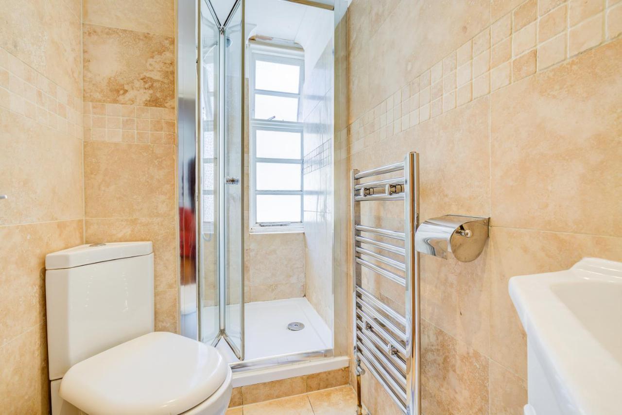 Apartment 14 Bouverie Place