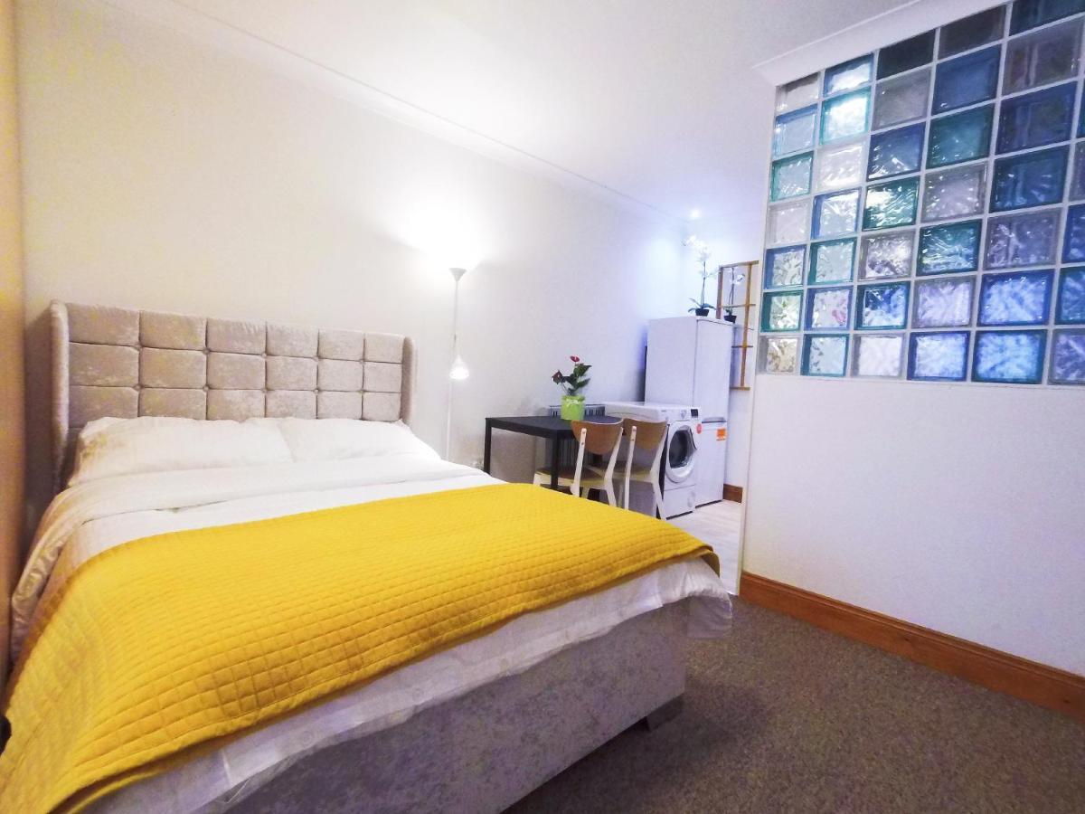 Flat 1 At 6 Taunton Mews Apartment London