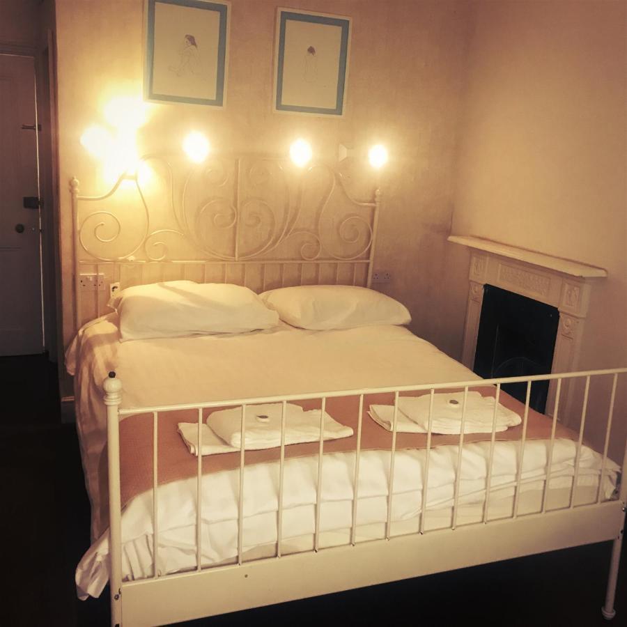 Bed and breakfast Tourian Lounge Hotel