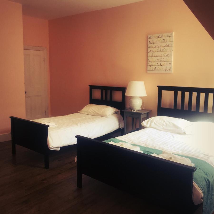 Bed and breakfast Tourian Lounge Hotel