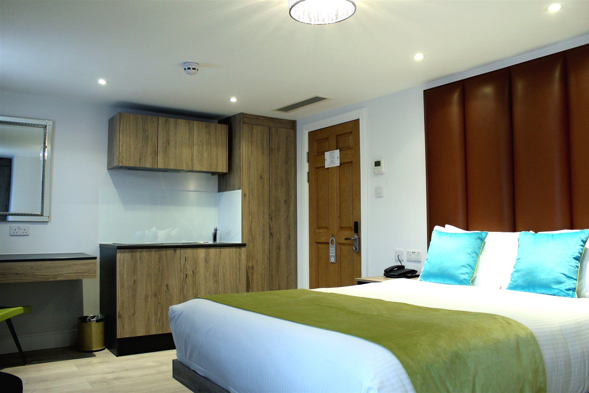 Apart-hotel 1 Craven Hill Gardens 4*