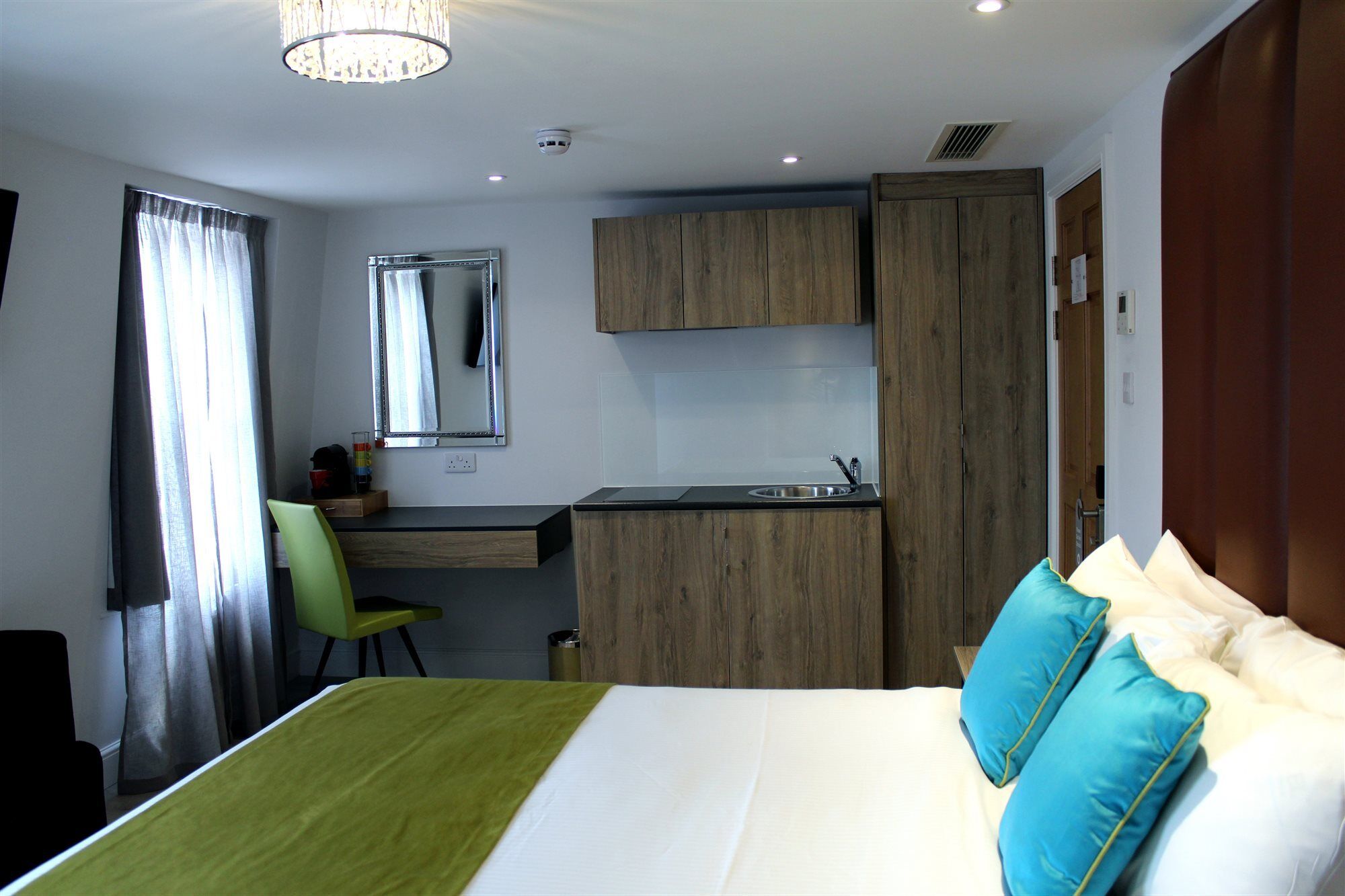 Apart-hotel 1 Craven Hill Gardens 4*