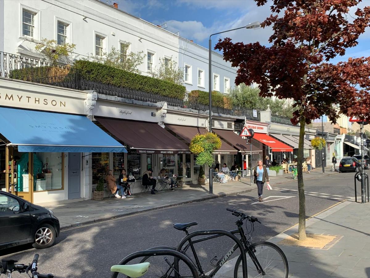 Powis Square *
