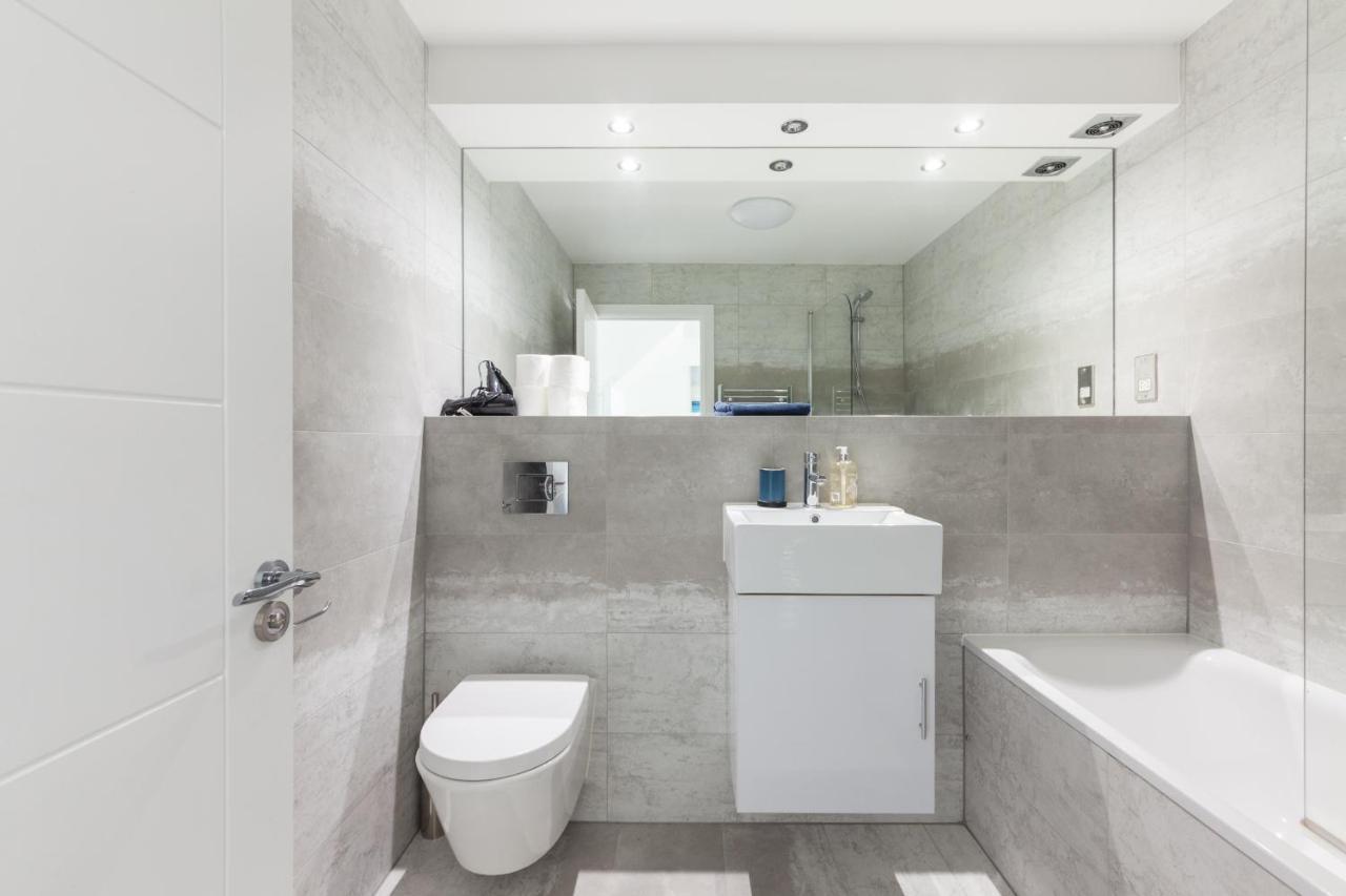 Powis Square Apartamento *