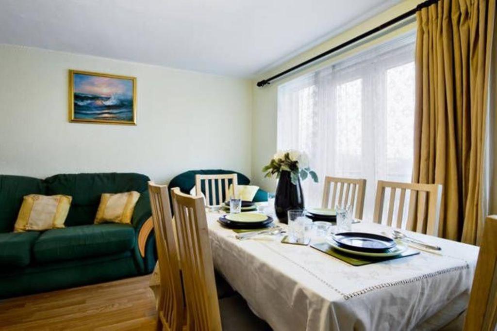 Wood Green Direct Tube Eurostar Heathrow, Close Ally Pally, Excellent For Contractors And Relocators Apartment London