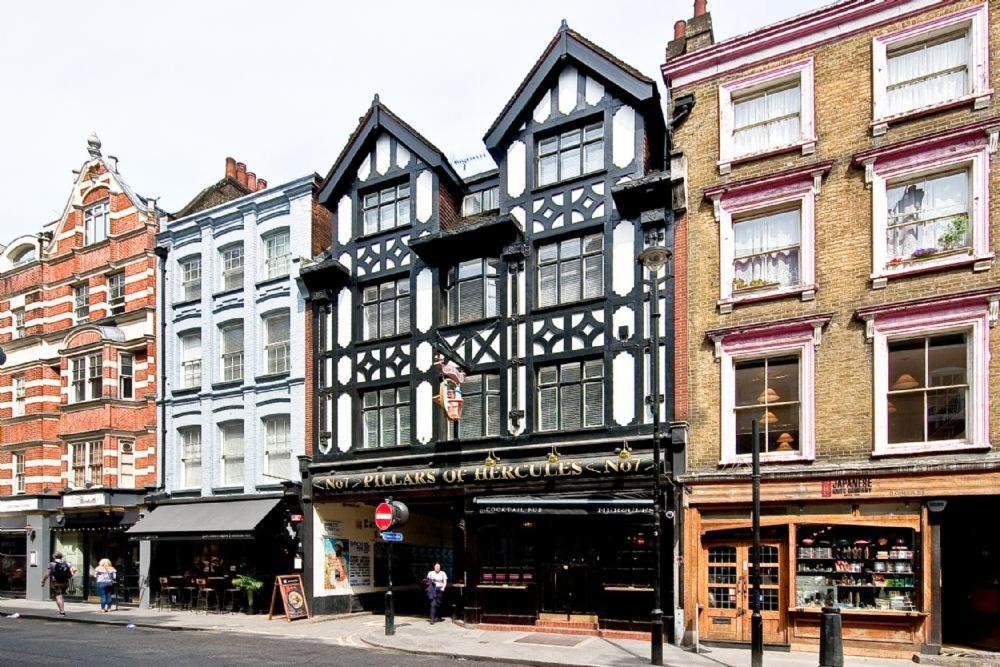 Holiday home F3 Greek Street By Living London