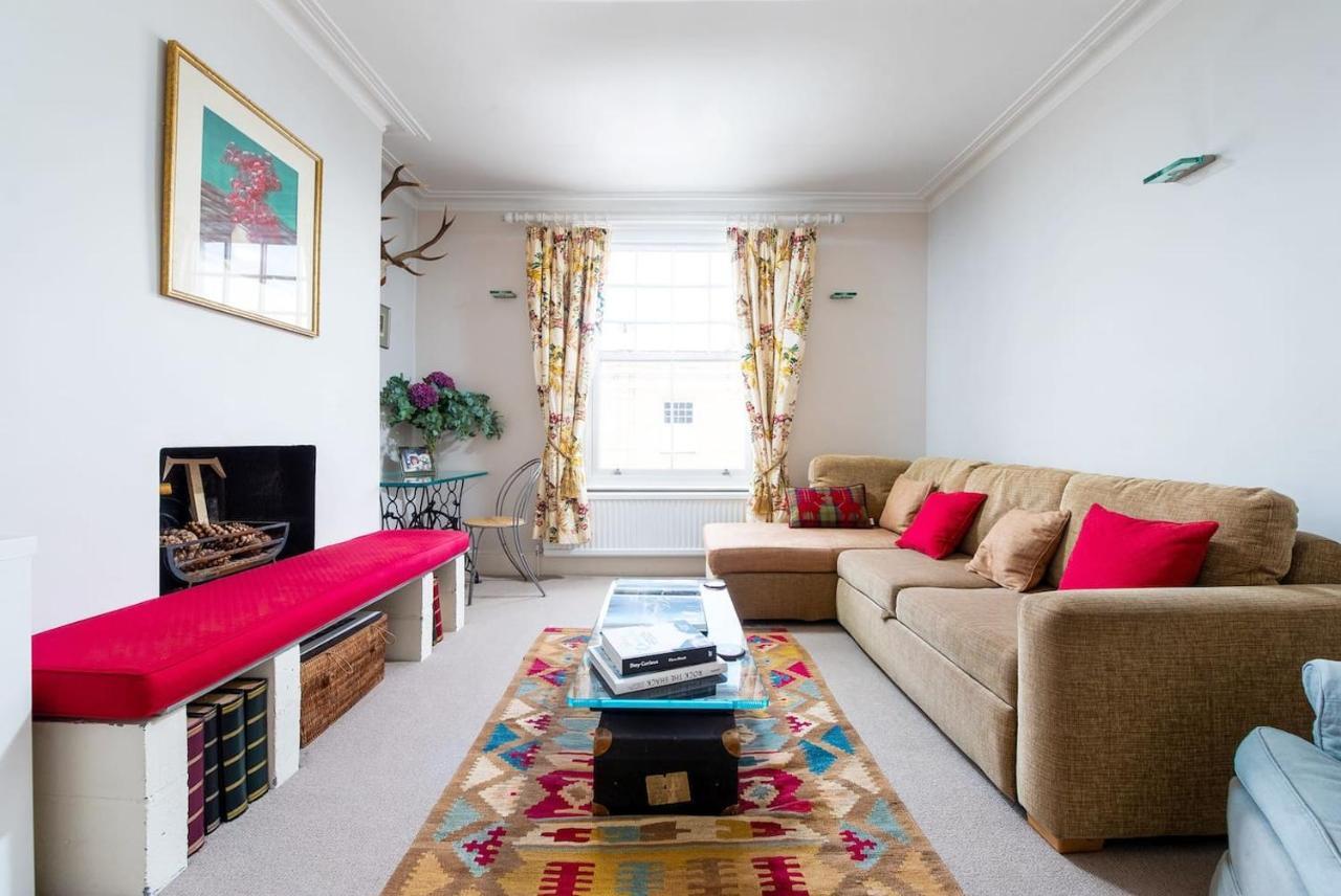 Apartment Short Term Let In Fulham *