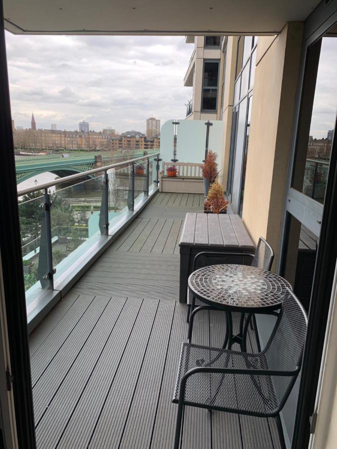 Thames View Apartment, Imperial Wharf Apartamento Londres