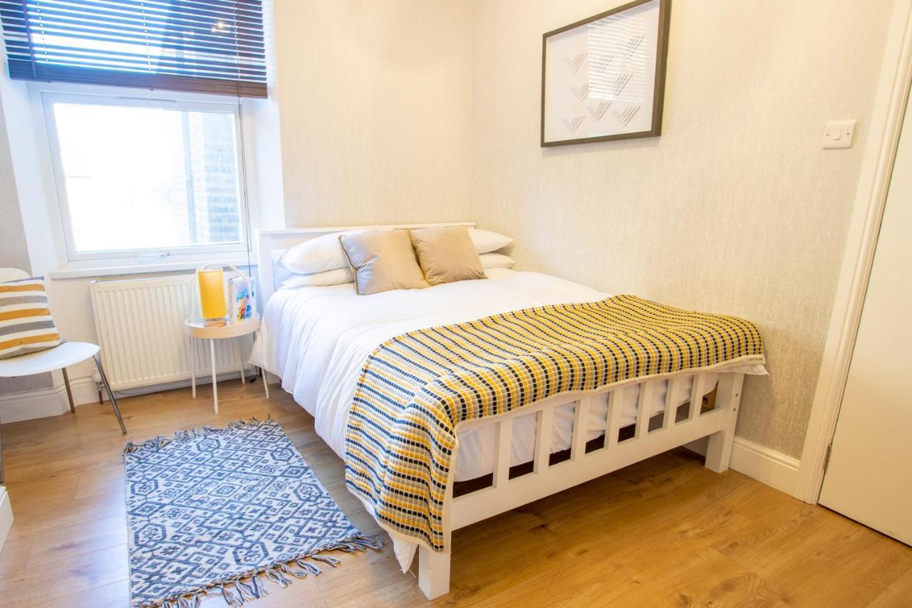 Modern 1 Bed Flat In West Kilburn By Queen's Park For 2 People