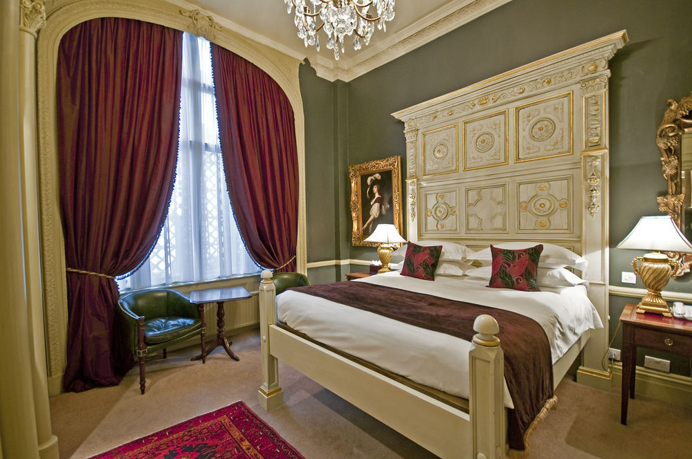 Hotel The Gore – Starhotels Collezione
