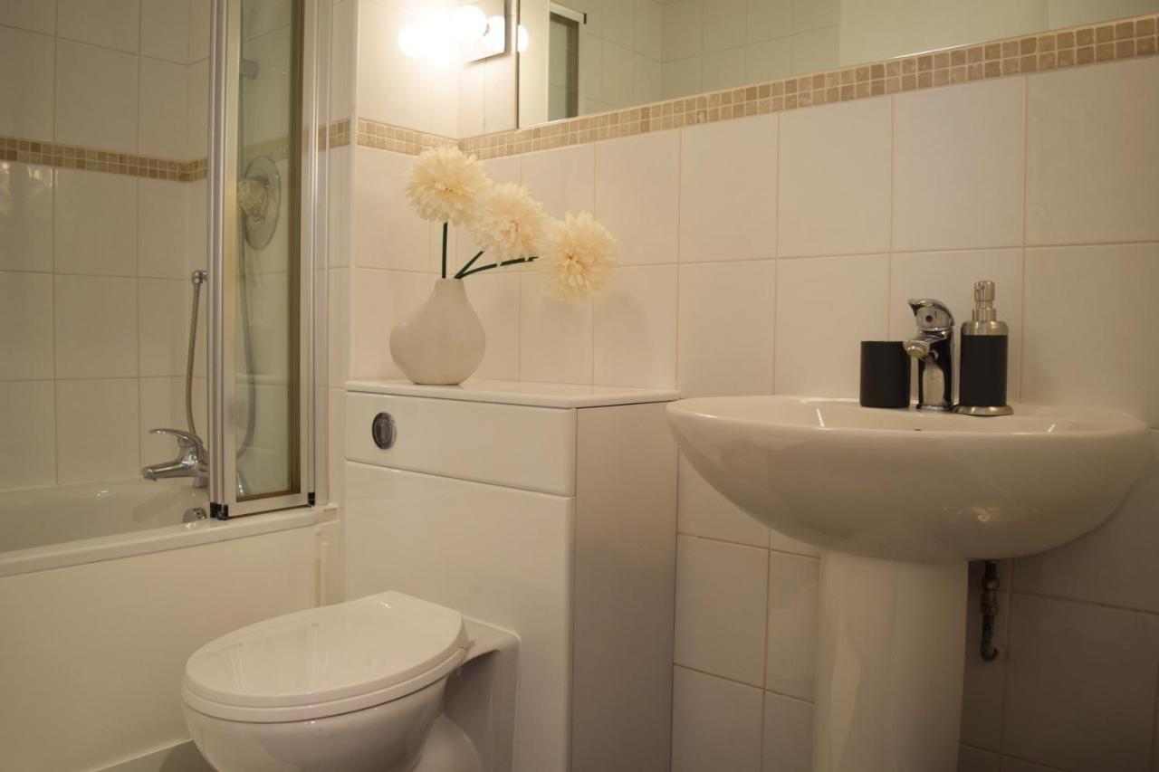 Splendid 1 Bed Flat In Stockwell, Sleeps 4 Londres