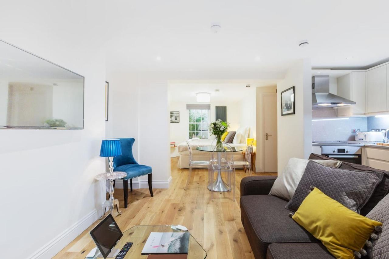 Luxury Apartment, Next To Paddington Station! * Londres