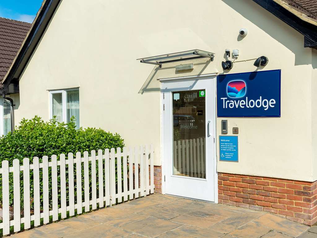 Travelodge Southgate Hotel *