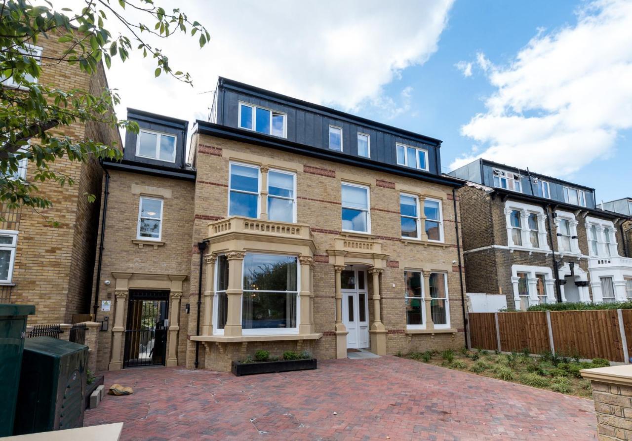 Appart hôtel Queen's Drive 3*