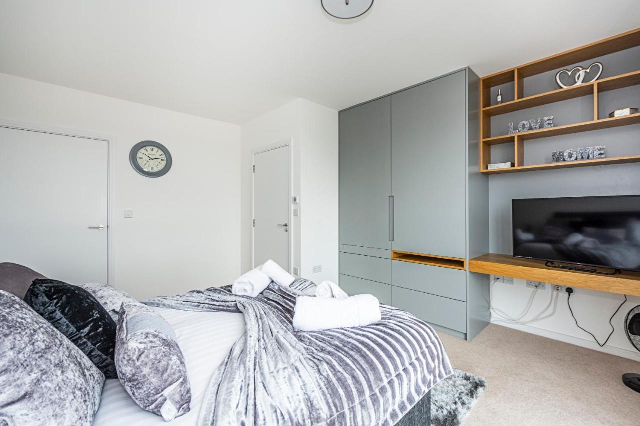 Appartement Chiswick Park 3 Bed 3 Bath West London - Parking Londres